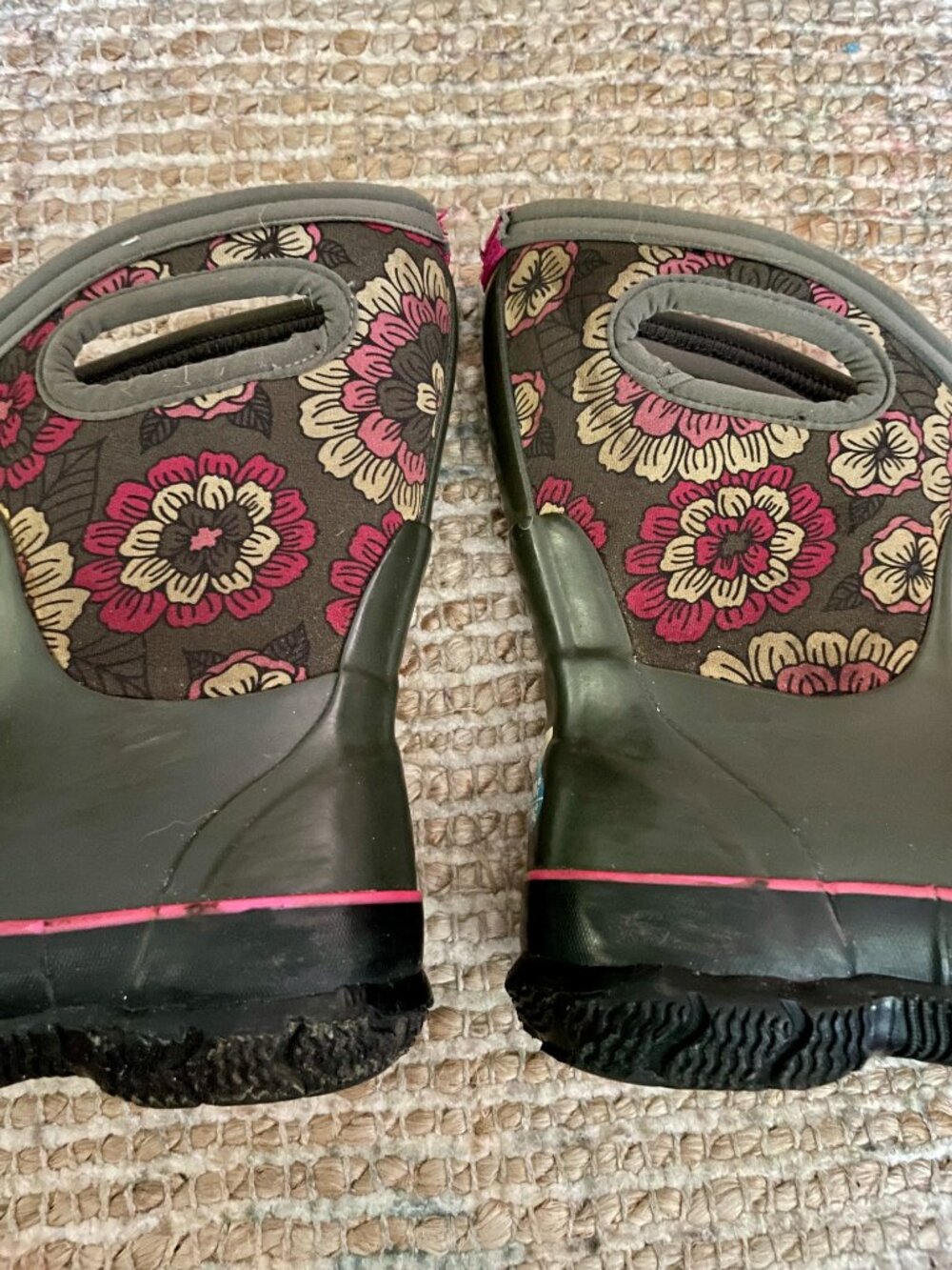 Bogs Classic Pansy Floral Girls Size 8 Floral Waterproof Thermal Insulation Boot - Picture 5 of 8